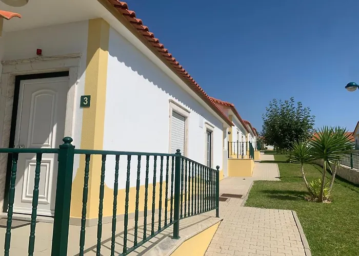 Villa Healthcare & *