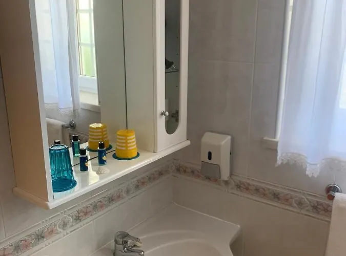 Healthcare & * Santa Barbara (Lisbon)